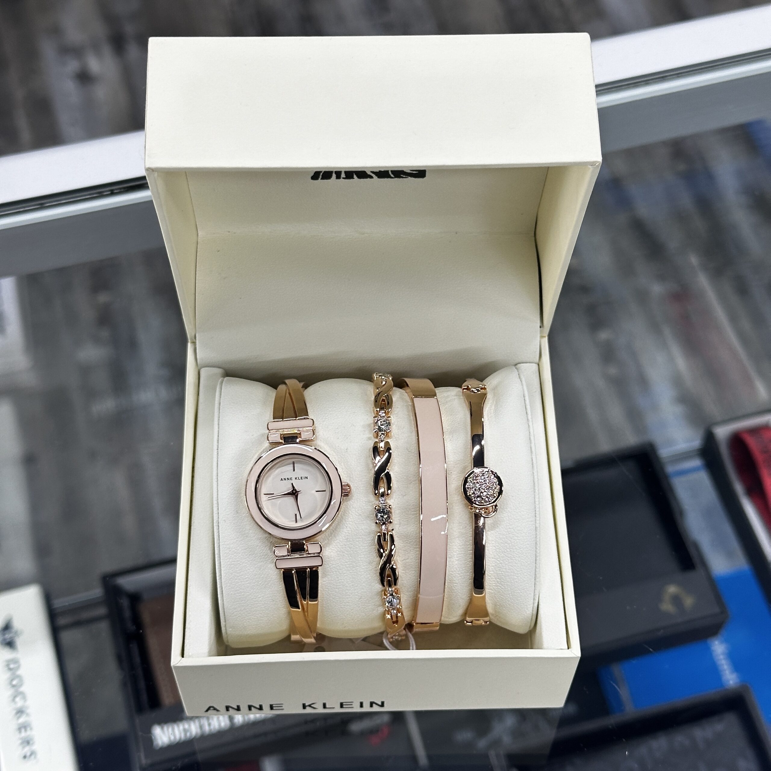 Anne Klein Bangle Watch and Bracelet Set Rose Gold/Pink – Dr 